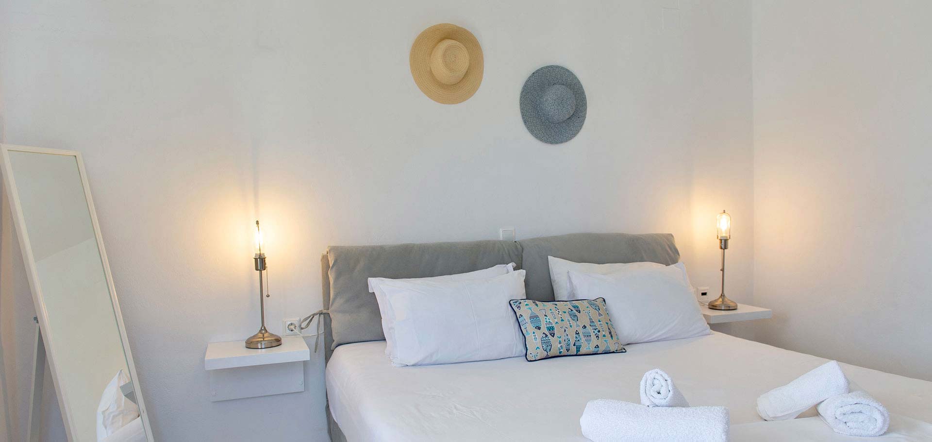 Rooms in Sifnos near the sea