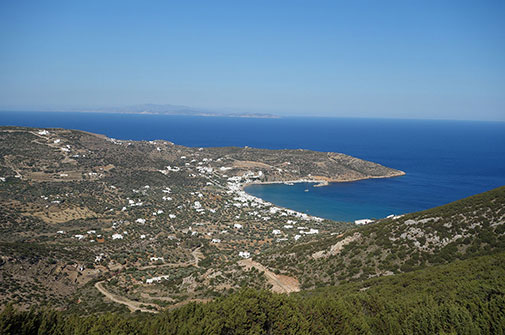 The bay of Platys Gialos in Sifnos